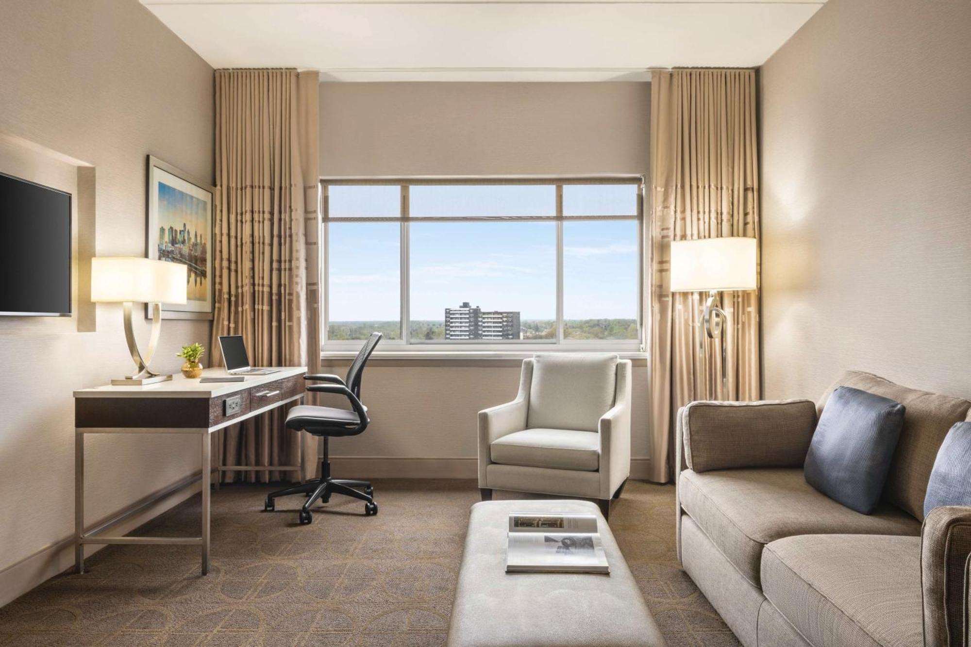 Hilton Philadelphia City Avenue Exterior photo
